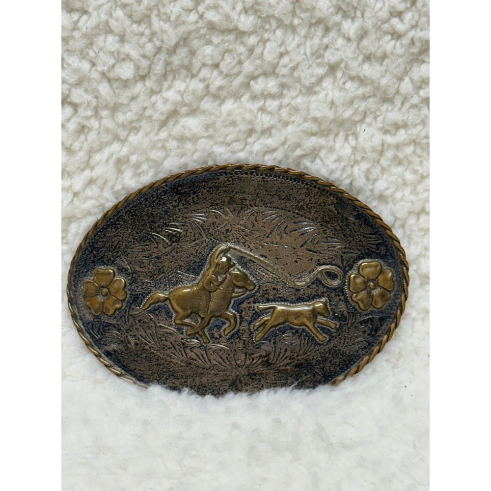 Vintage Belt Buckle Western Cowboy Roping Scene Brass Tone Oval
